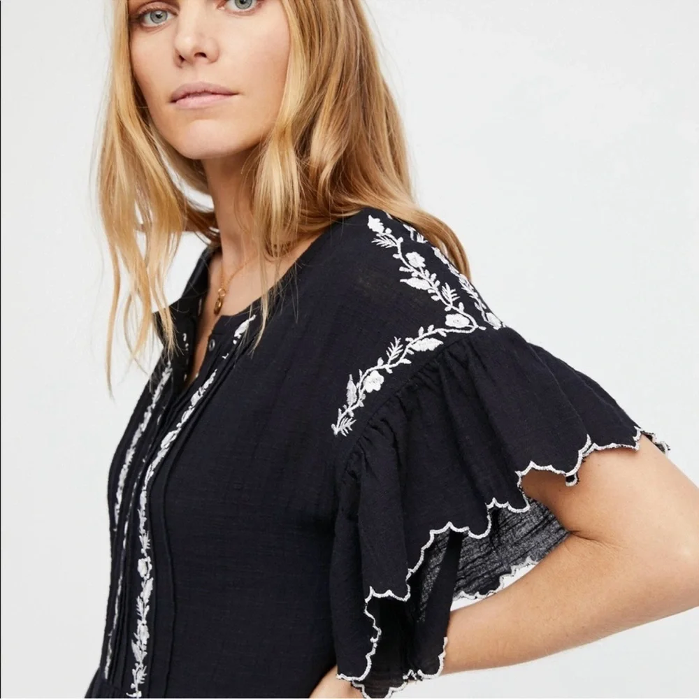 ✨ Free People Santiago Black Embroidered Gauzy Peasant Dress Pockets S Blogger - Picture 7 of 13